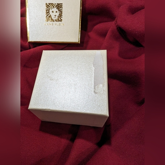 COPY - Anne Klein rose gold tone and crystal swan broach. 2.5 inches long . EUC - Picture 8 of 9